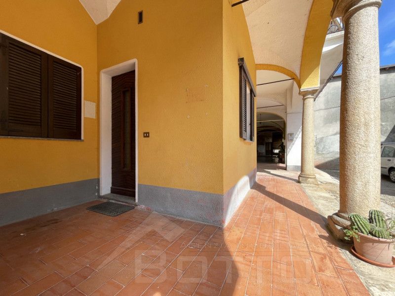 Immagine 13 di Appartamento in vendita  in piazza san pietro 8 a Gargallo