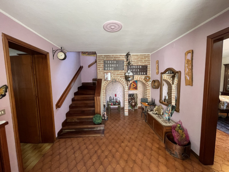 Immagine 3 di Casa indipendente in vendita  a Motteggiana