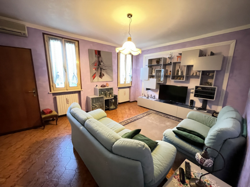 Immagine 20 di Casa indipendente in vendita  a Motteggiana