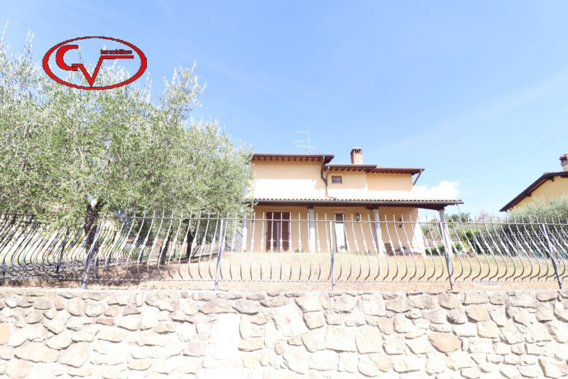 Immagine 4 di Villa in vendita  in san giustino valdarno a Loro Ciuffenna