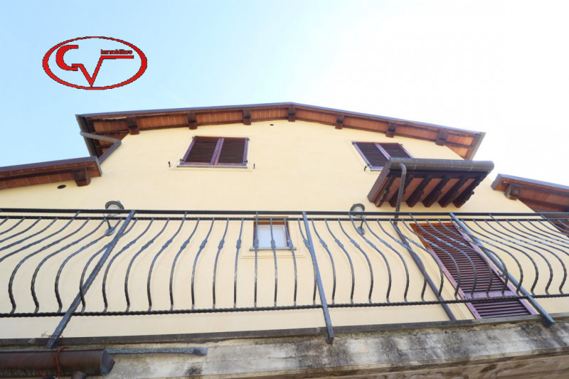 Immagine 6 di Villa in vendita  in san giustino valdarno a Loro Ciuffenna