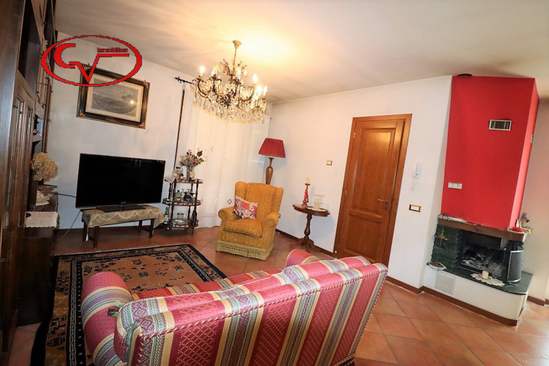 Immagine 8 di Villa in vendita  in san giustino valdarno a Loro Ciuffenna