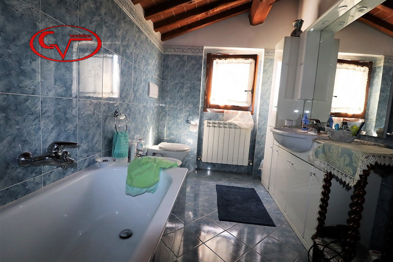 Immagine 17 di Villa in vendita  in san giustino valdarno a Loro Ciuffenna
