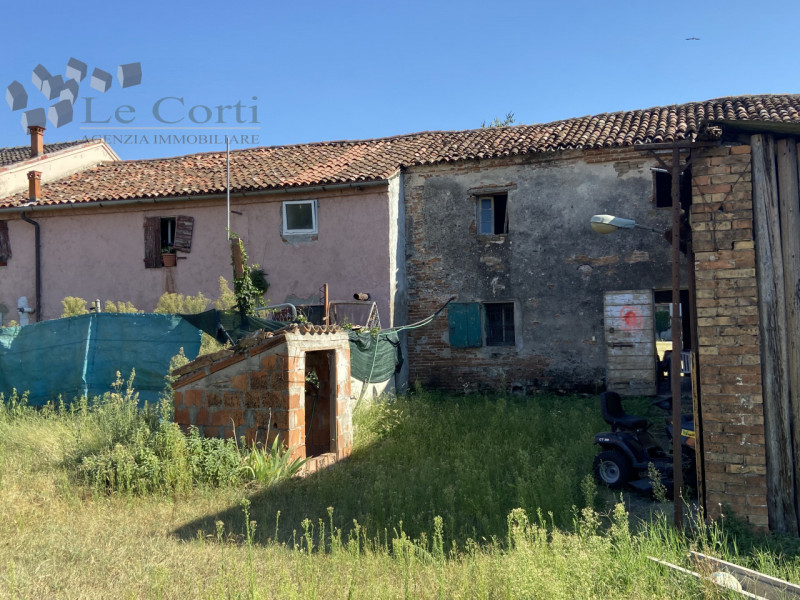 Immagine 2 di Casa indipendente in vendita  a Noventa Vicentina