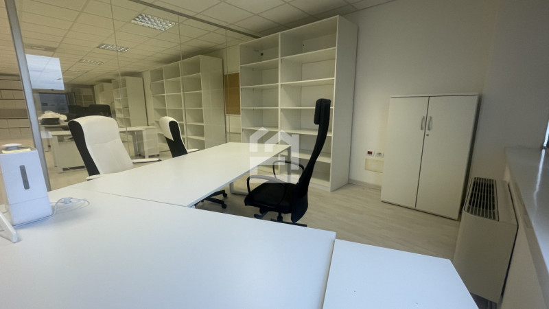 Immagine 3 di Attività commerciale in vendita  in Via Nazionale a Manerba Del Garda