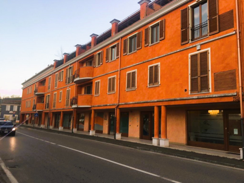 Immagine 13 di Negozio in vendita  in VIA UMBERTO TRECCANI, 5 a Carpenedolo