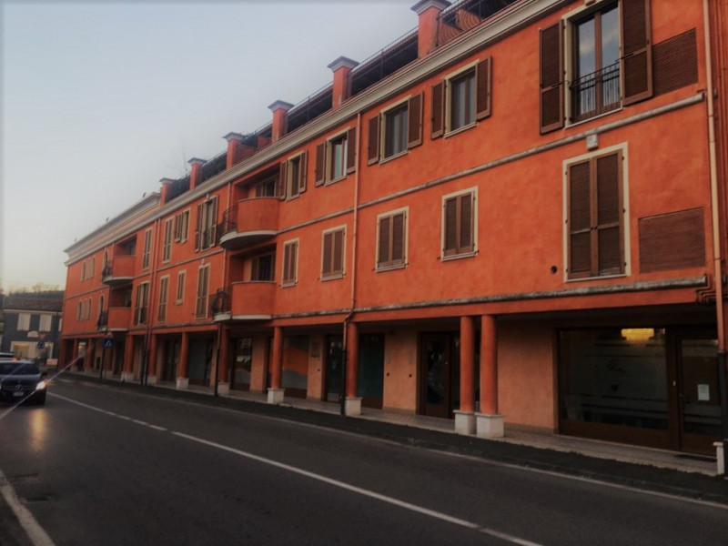 Immagine 20 di Negozio in vendita  in VIA UMBERTO TRECCANI, 5 a Carpenedolo