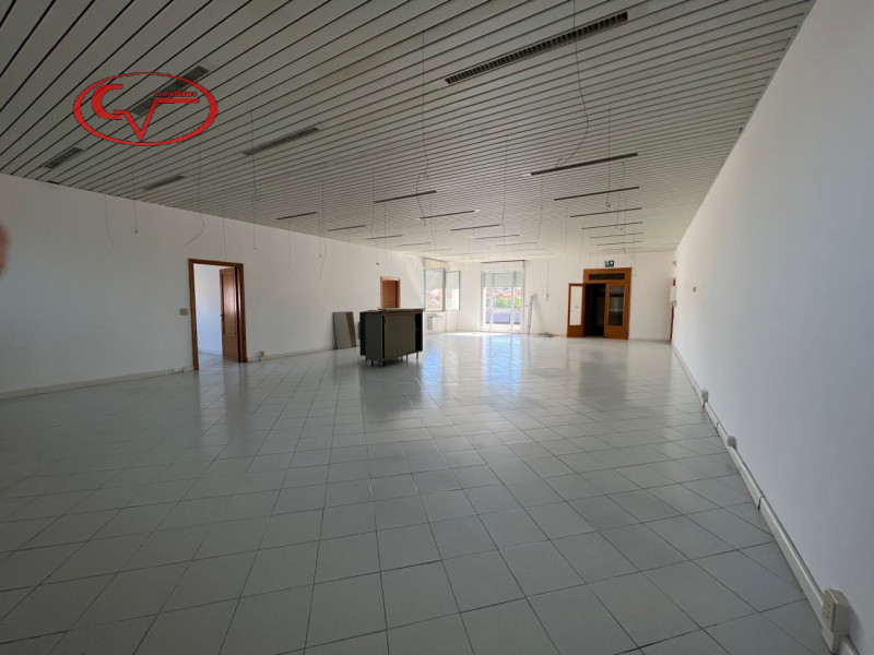 Immagine 5 di Laboratorio in affitto  in via di santa maria a Montevarchi