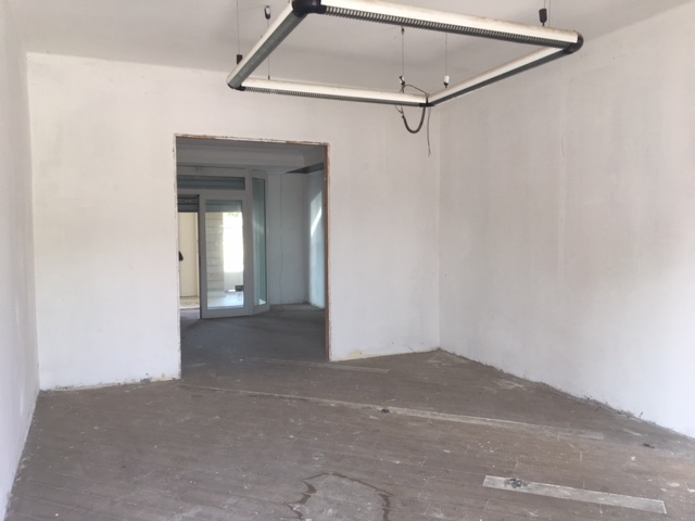 Immagine 8 di Negozio in vendita  in VIA BRESCA a Gambara