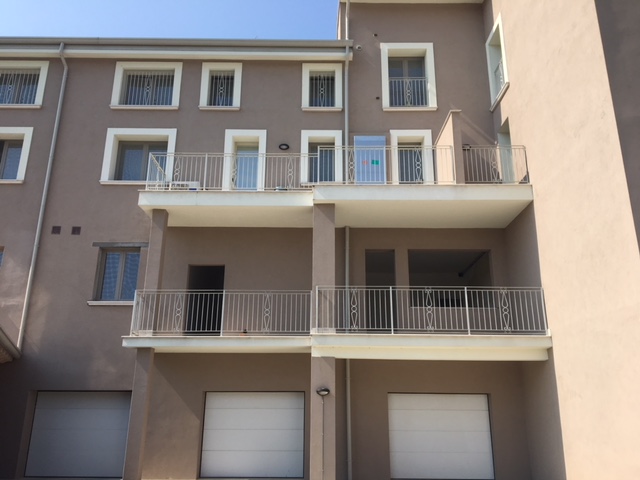 Immagine 19 di Negozio in vendita  in VIA BRESCA a Gambara