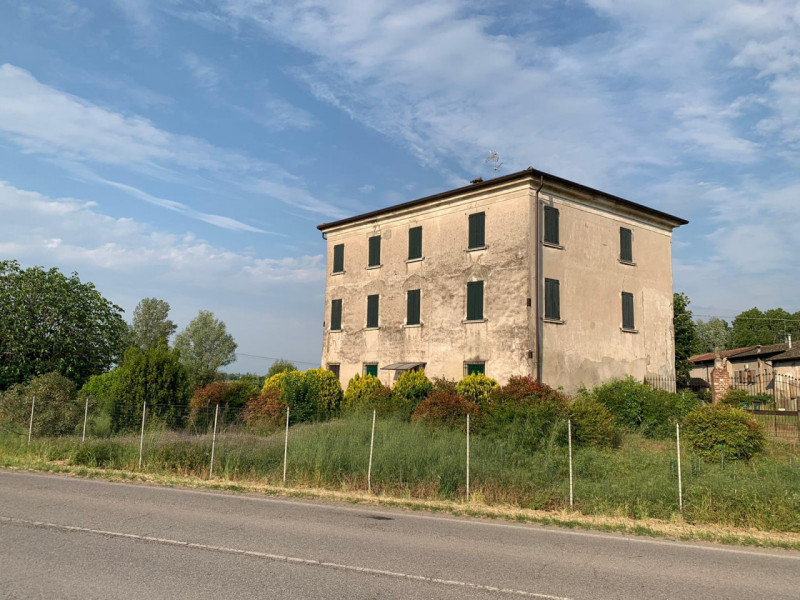 Immagine 25 di Rustico / casale in vendita  in VIA VISANO MONTICHIARI, 4 a Calvisano