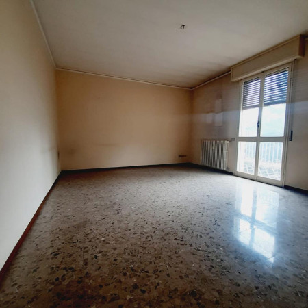 Immagine 6 di Appartamento in vendita  in Via Boiardi n.4 a Reggio Nell'emilia