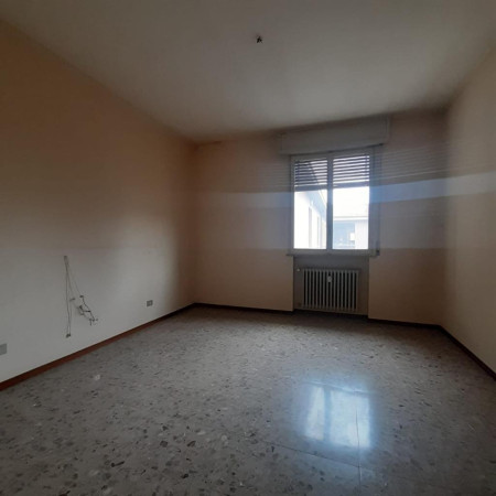 Immagine 9 di Appartamento in vendita  in Via Boiardi n.4 a Reggio Nell'emilia