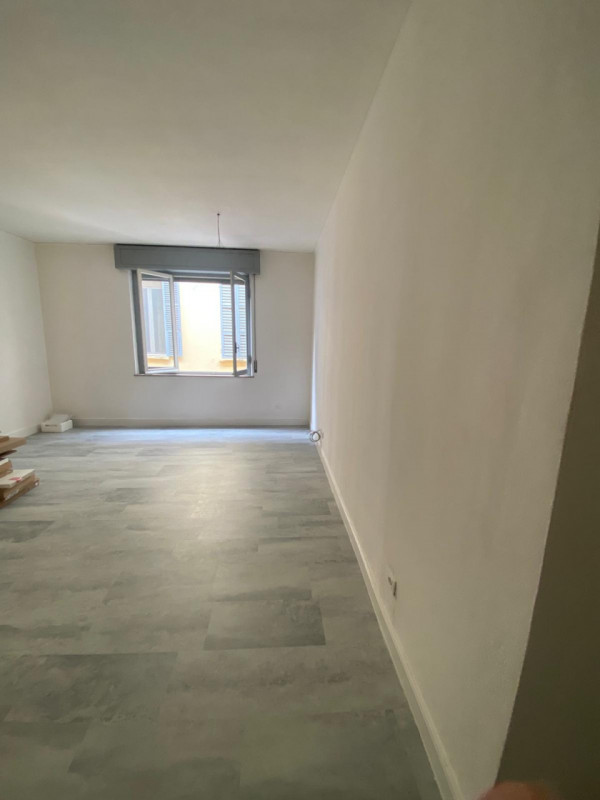 Immagine 3 di Appartamento in vendita  in Borgo Angelo Mazza n.2 a Parma