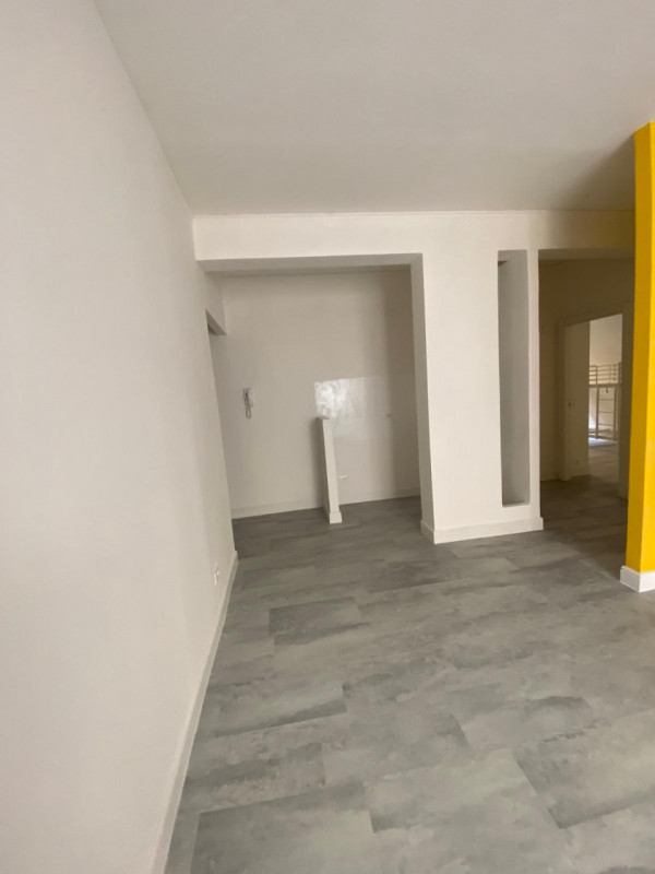 Immagine 6 di Appartamento in vendita  in Borgo Angelo Mazza n.2 a Parma