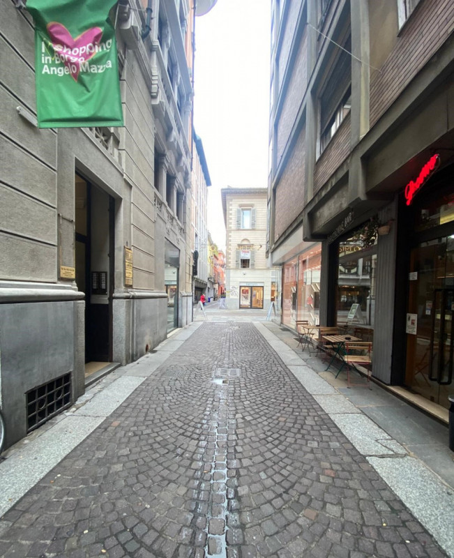 Immagine 13 di Appartamento in vendita  in Borgo Angelo Mazza n.2 a Parma