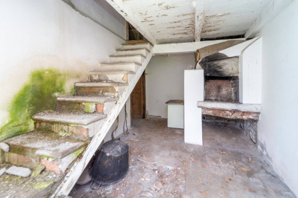 Immagine 14 di Rustico / casale in vendita  in Frazione Villula a Corniglio