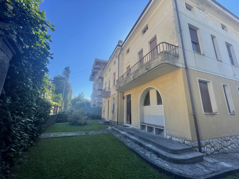 Immagine 6 di Casa indipendente in vendita  a Valdobbiadene