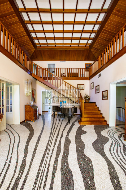 Immagine 10 di Villa in vendita  in Via Lago di Como a Vicenza