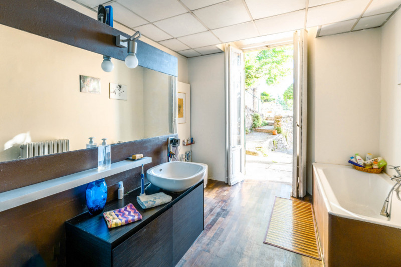 Immagine 23 di Villa in vendita  in via Cantoni, 10 a Arona