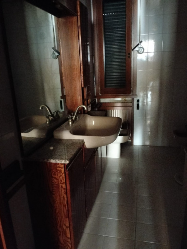 Immagine 4 di Laboratorio in vendita  a Montebelluna