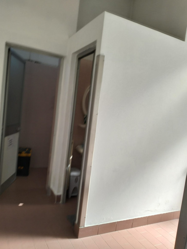 Immagine 9 di Laboratorio in vendita  a Montebelluna