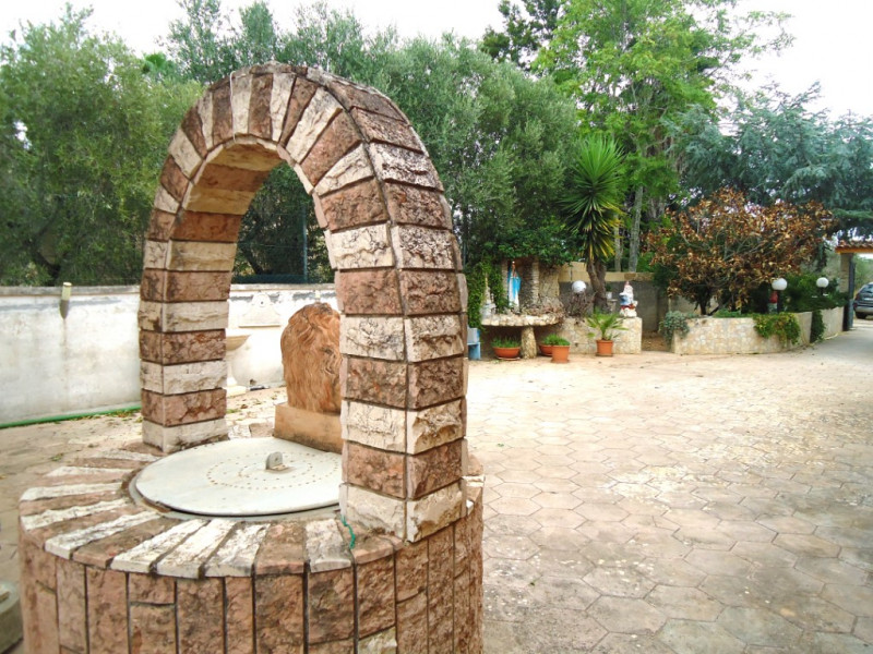 Immagine 6 di Villa in vendita  in SP 223 a Gallipoli