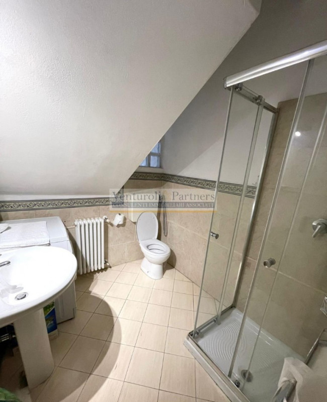 Immagine 9 di Appartamento in vendita  in via montebello a Lonato del Garda