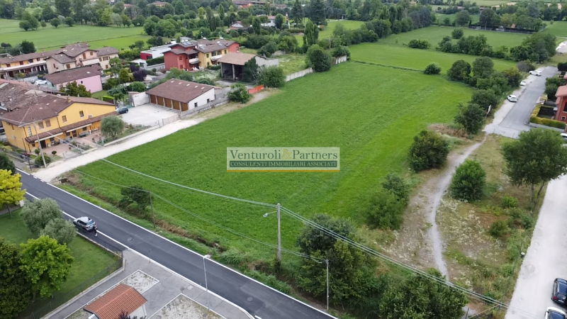 Immagine 6 di Terreno in vendita  in via chiarini a Montichiari