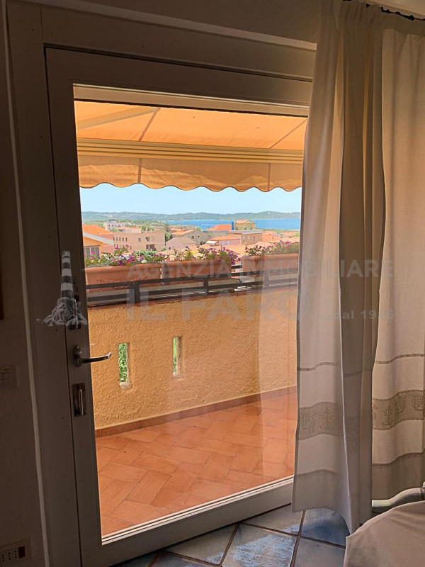 Immagine 6 di Appartamento in vendita  in Via terralugiana a La Maddalena