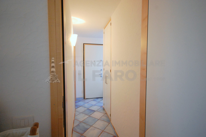 Immagine 7 di Appartamento in vendita  in Via terralugiana a La Maddalena