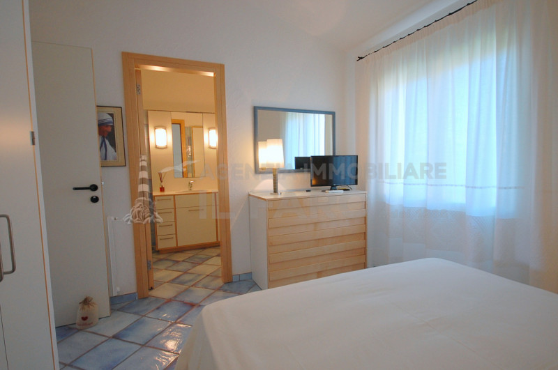 Immagine 11 di Appartamento in vendita  in Via terralugiana a La Maddalena