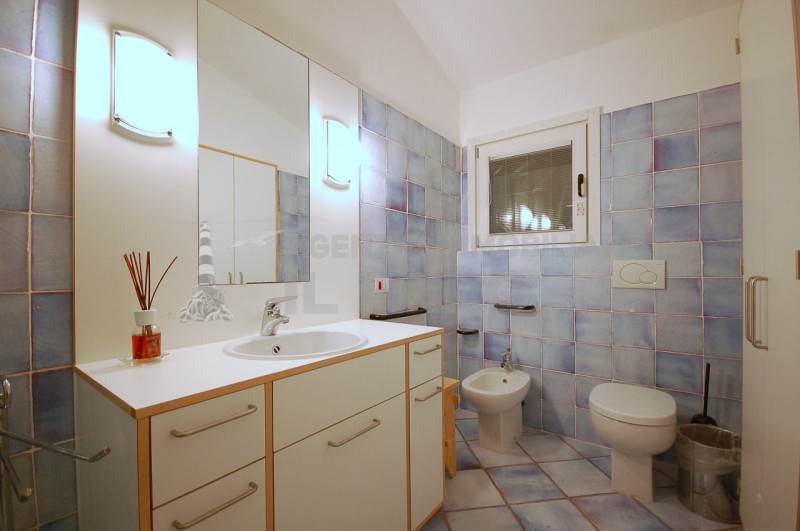 Immagine 14 di Appartamento in vendita  in Via terralugiana a La Maddalena