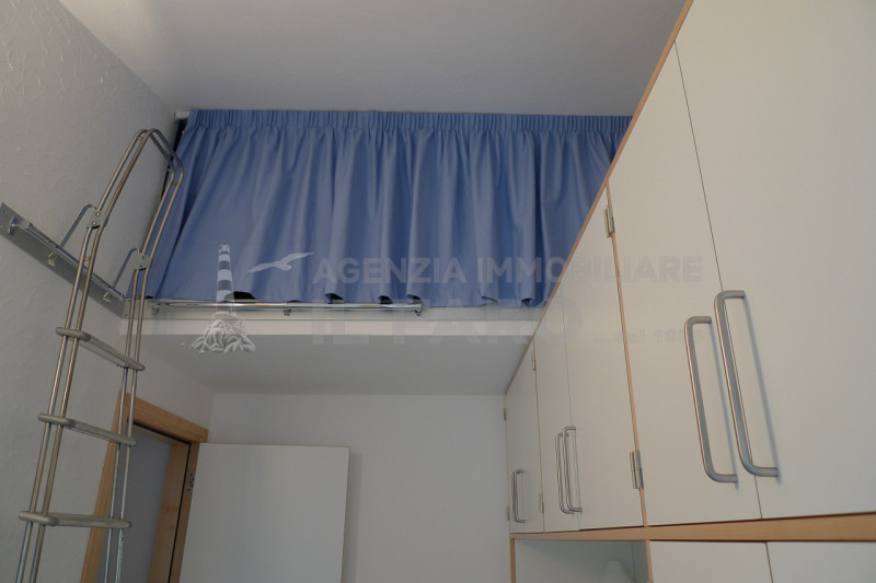 Immagine 21 di Appartamento in vendita  in Via terralugiana a La Maddalena