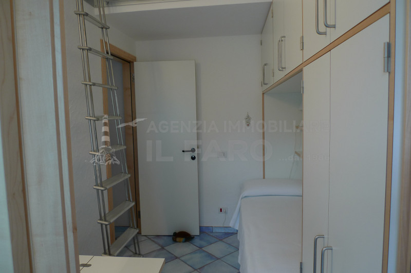 Immagine 22 di Appartamento in vendita  in Via terralugiana a La Maddalena