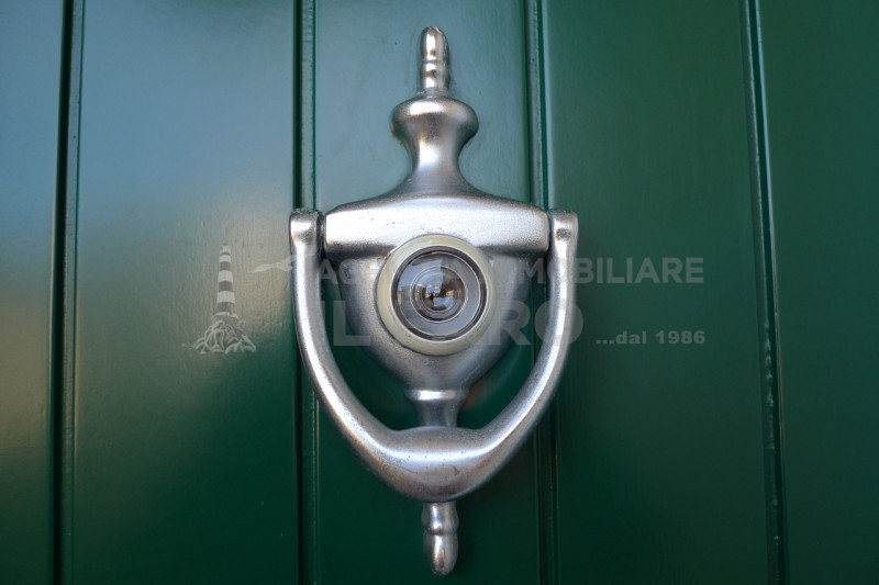 Immagine 40 di Appartamento in vendita  in Via terralugiana a La Maddalena