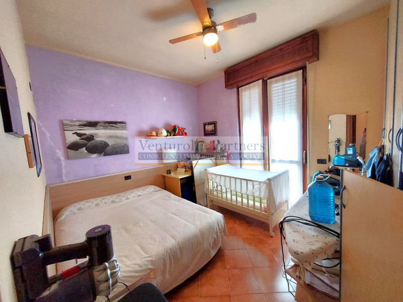 Immagine 5 di Appartamento in vendita  in cesare battisti a Lonato del Garda