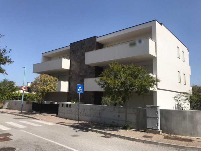 Immagine 3 di Appartamento in vendita  in Corso delle terme a Montegrotto Terme