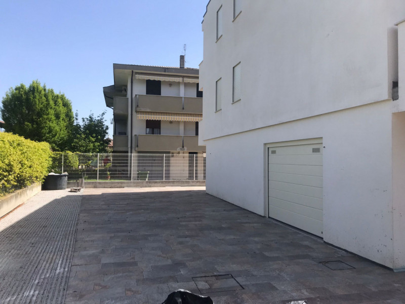 Immagine 11 di Appartamento in vendita  in Corso delle terme a Montegrotto Terme