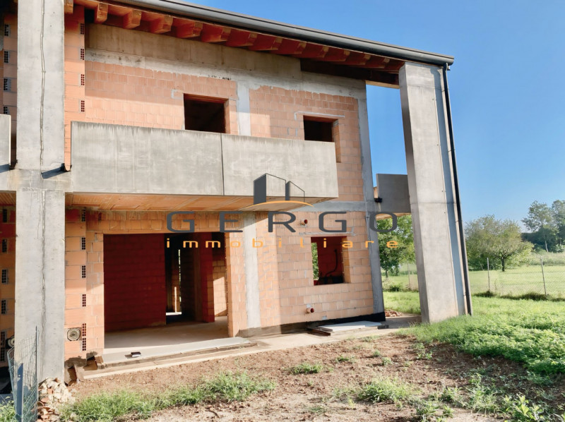 Immagine 41 di Casa bifamiliare in vendita  in Via Cristoforo Colombo a Castelfranco Veneto
