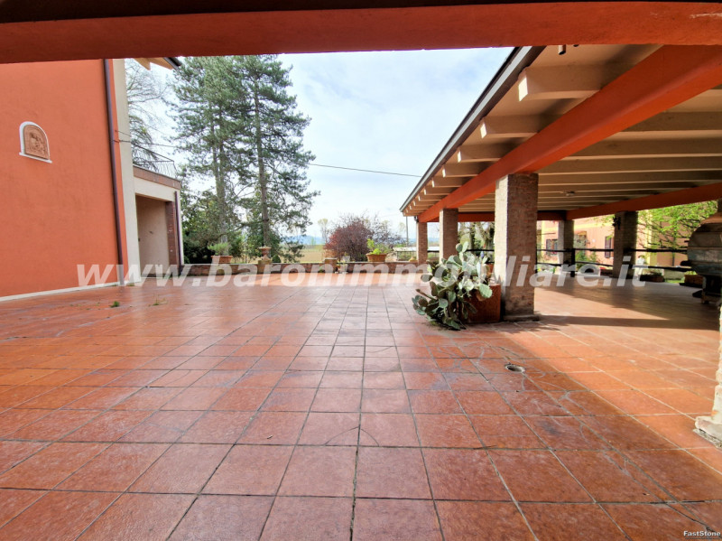 Immagine 6 di Villa in vendita  in Via M.E. Lepido n.206 a Bologna