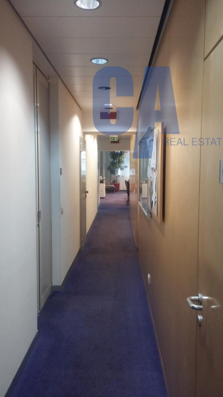 Immagine 5 di Ufficio in affitto  in VIALE VITTORIO VENETO a Milano