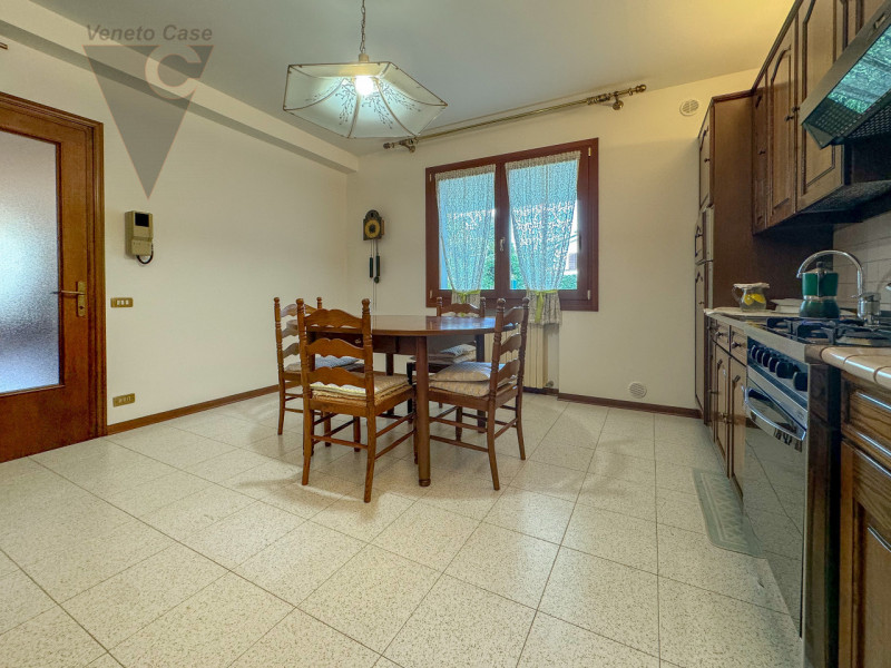 Immagine 15 di Casa bifamiliare in vendita  a Stra
