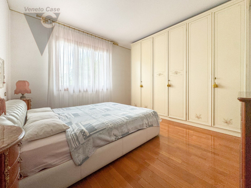 Immagine 16 di Casa bifamiliare in vendita  a Stra