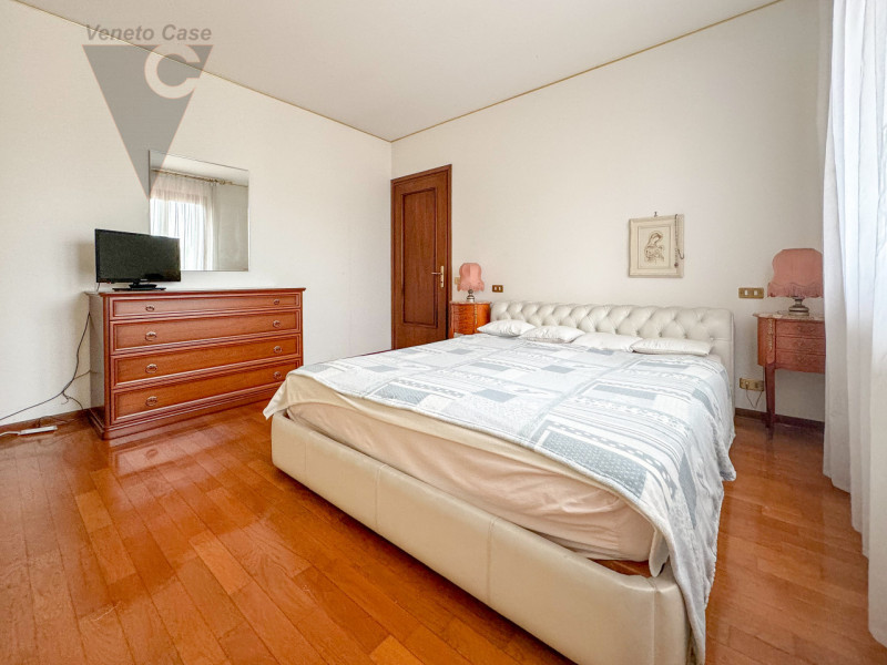 Immagine 17 di Casa bifamiliare in vendita  a Stra