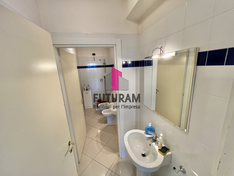 Immagine 18 di Ufficio in vendita  in VIA FOSCA 22 a Dueville