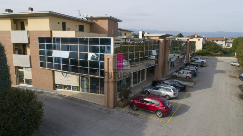 Immagine 22 di Ufficio in vendita  in VIA FOSCA 22 a Dueville