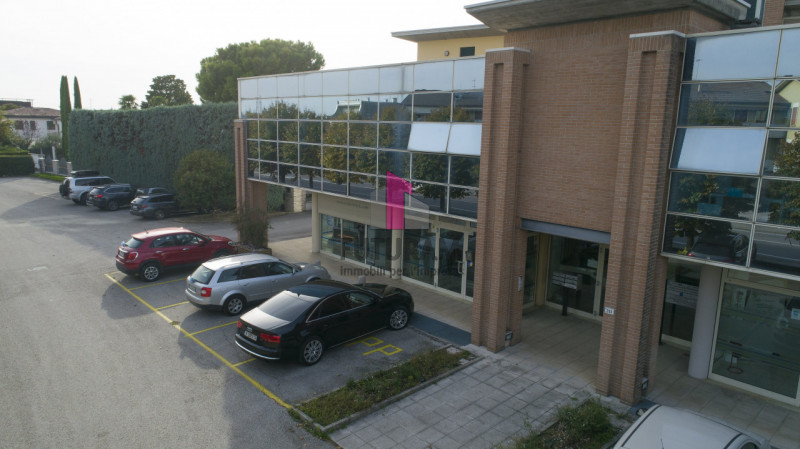 Immagine 23 di Ufficio in vendita  in VIA FOSCA 22 a Dueville