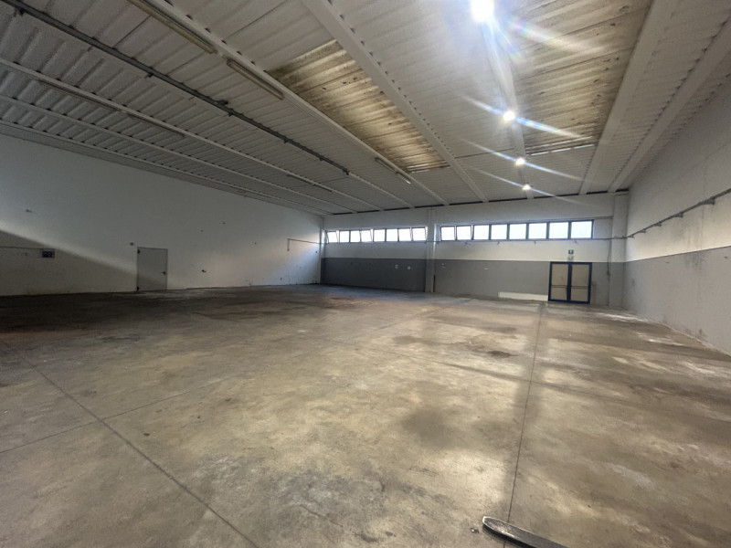 Immagine 4 di Capannone industriale in affitto  in Via Del Lavoro a Mestrino