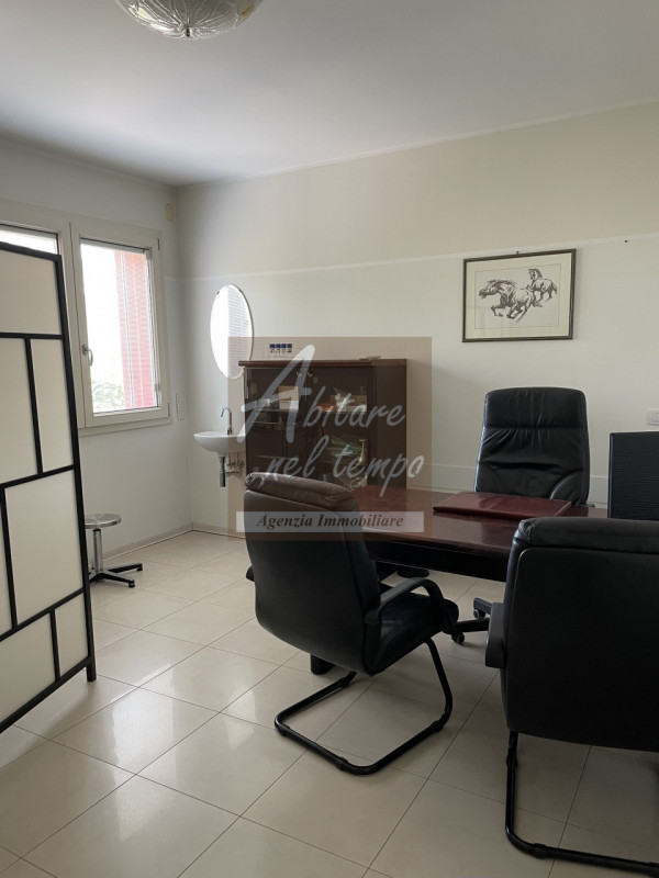Immagine 9 di Ufficio in vendita  in Viale della Stazione a Cittadella